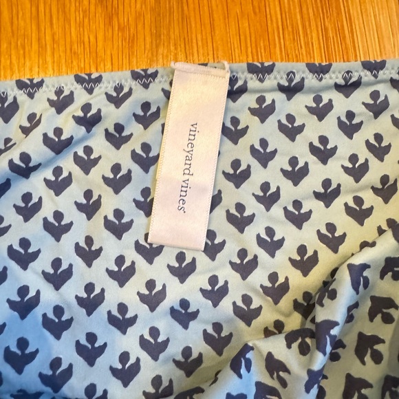 Vineyard vines reversible bikini - Picture 3 of 4